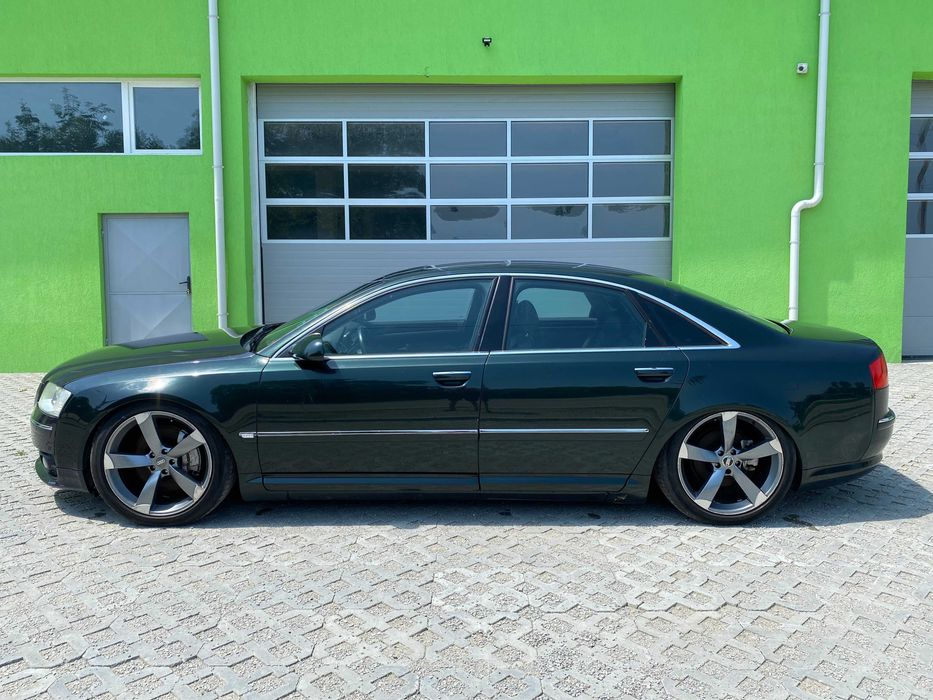 AUDI S8 На части