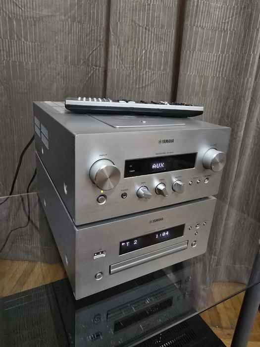 Linie Yamaha R-840 + DVD-840 ,HDMI, USB, iPod port, Sunet Hi-Fi Premiu