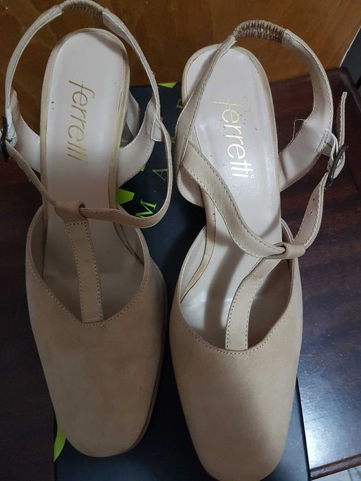 Дамски официални обувки. Ferretti .Made in Italy.
