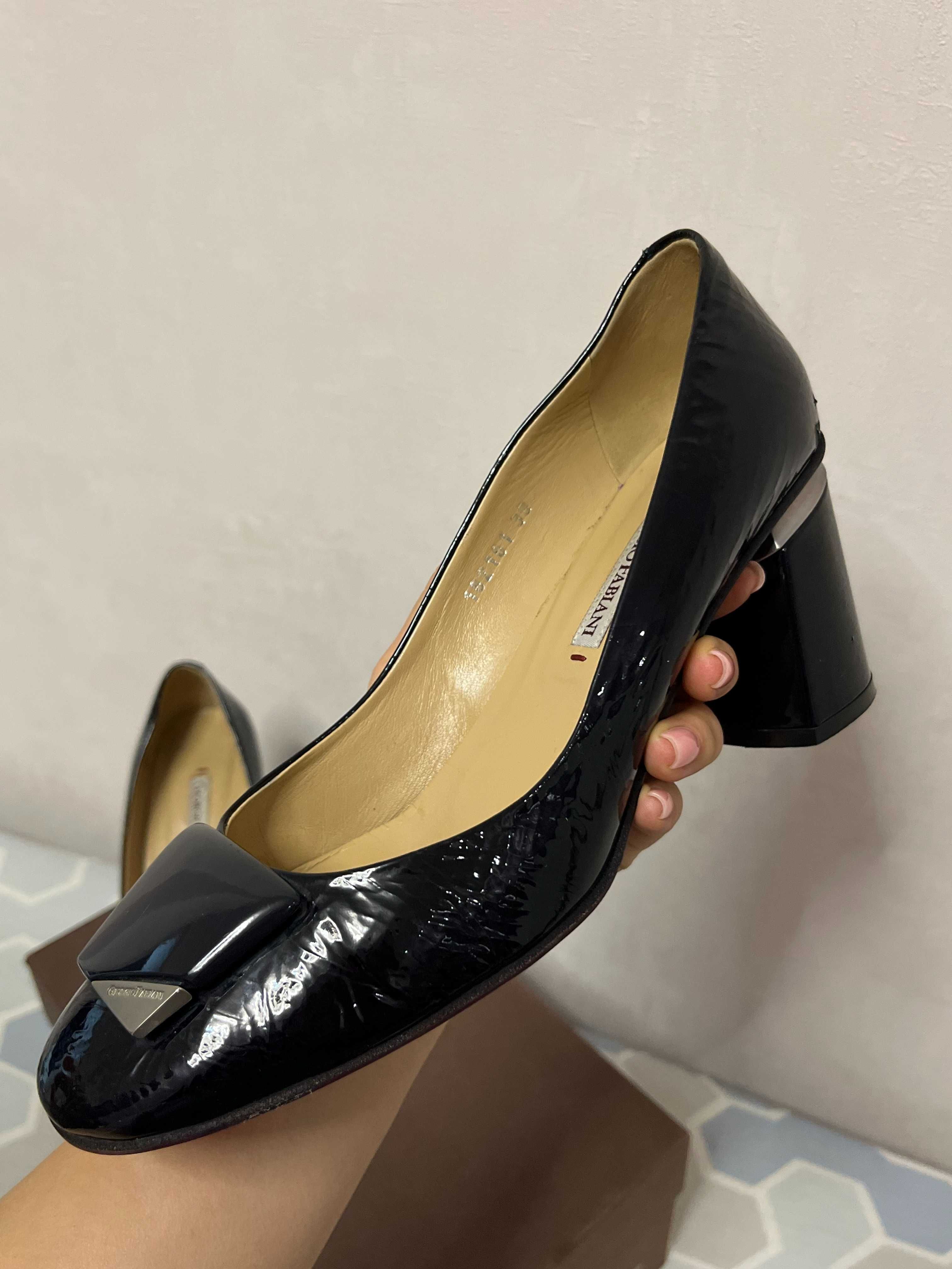 Туфли от бренда Giorgio Fabiani
