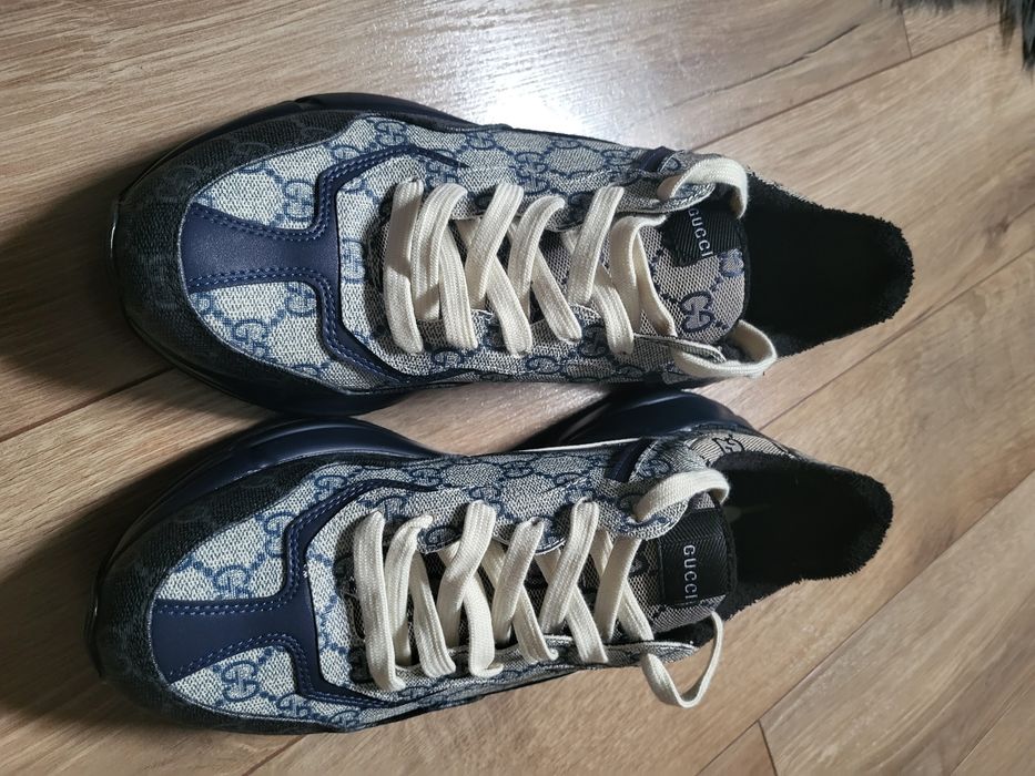 Adidași Gucci rhyton