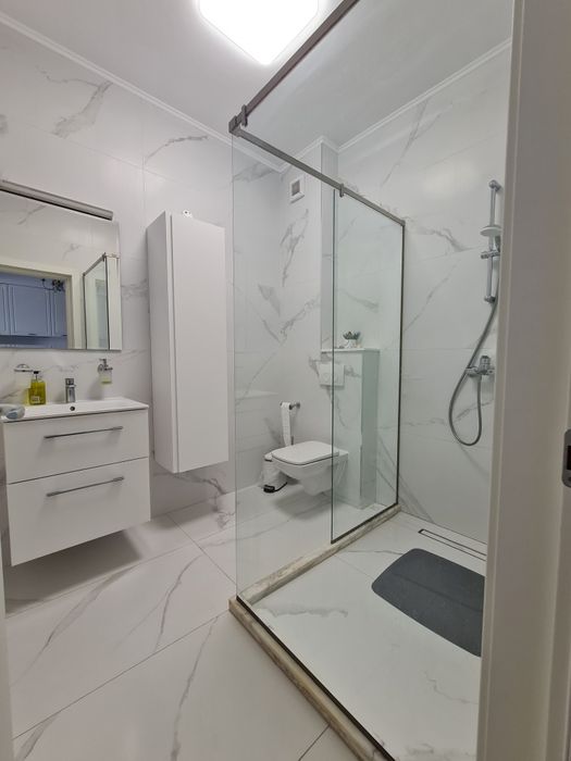 Inchiriez apartament lux vedere mare, Navodari, parcare