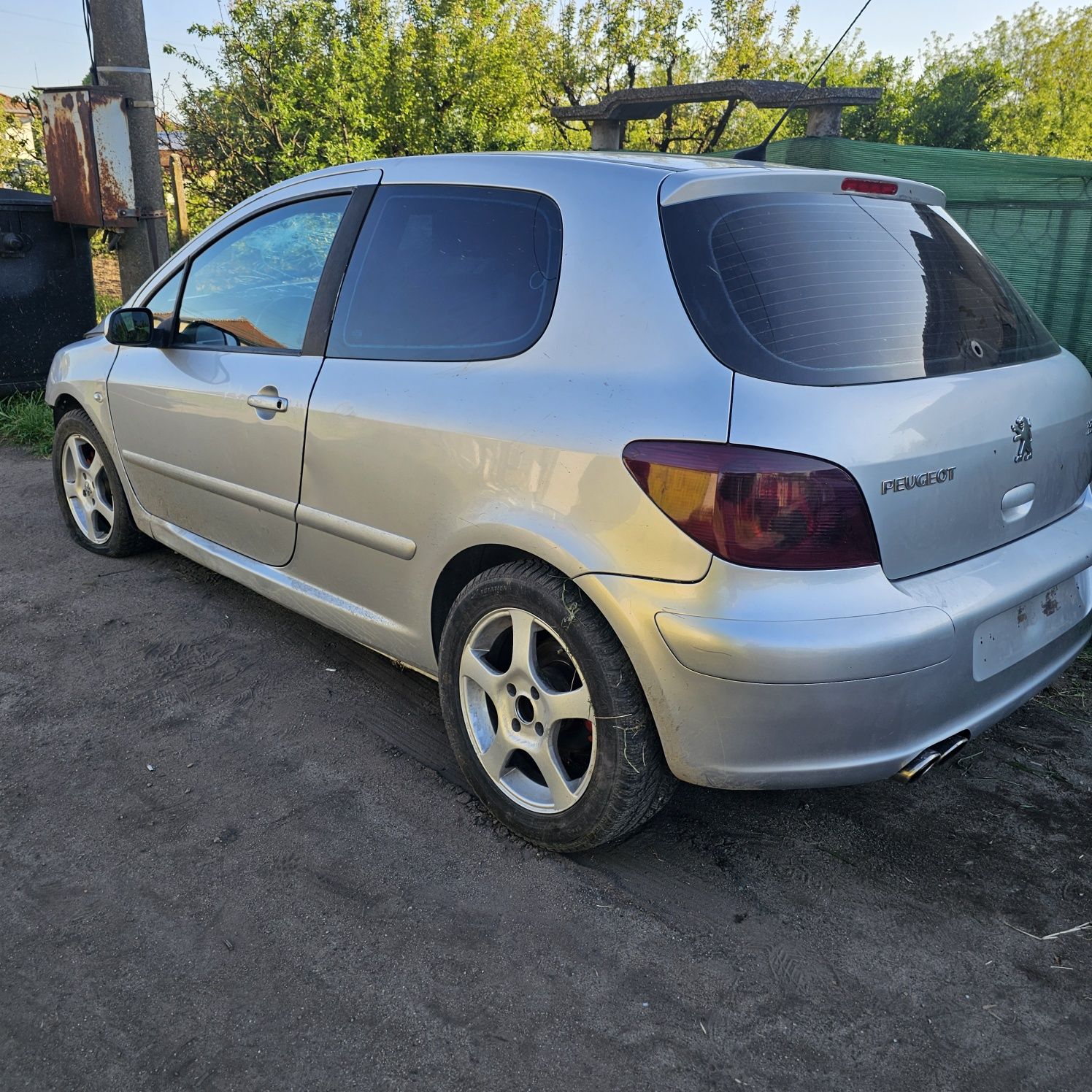 Peugeot 307 2.0 бензин на части само!
