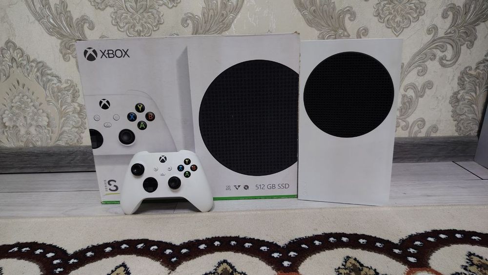 Xbox series s 512гб в коробке Состояние идеальный