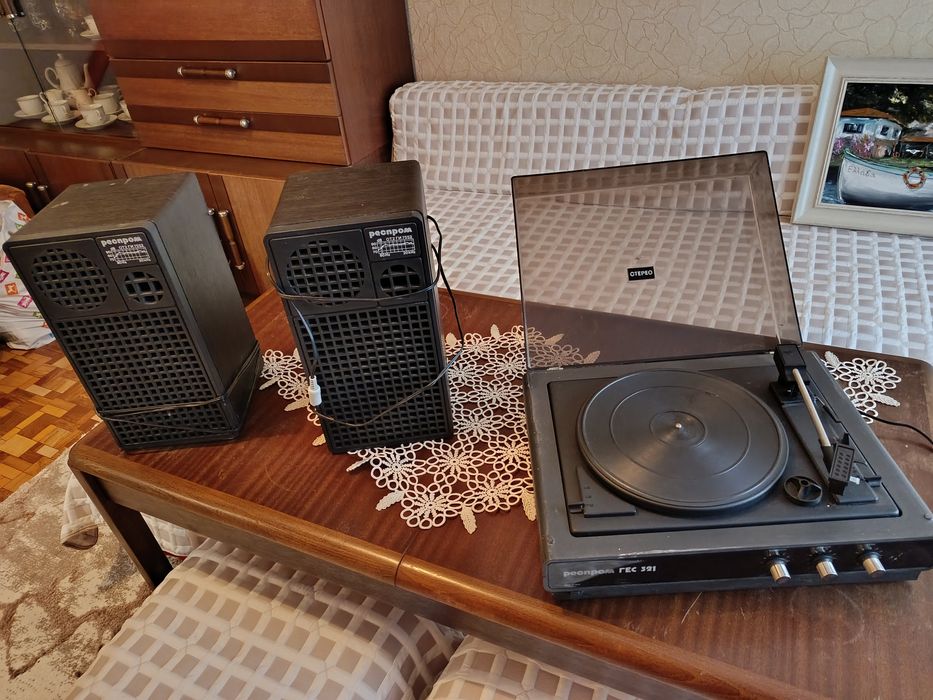 Грамофонни плочи и грамофон