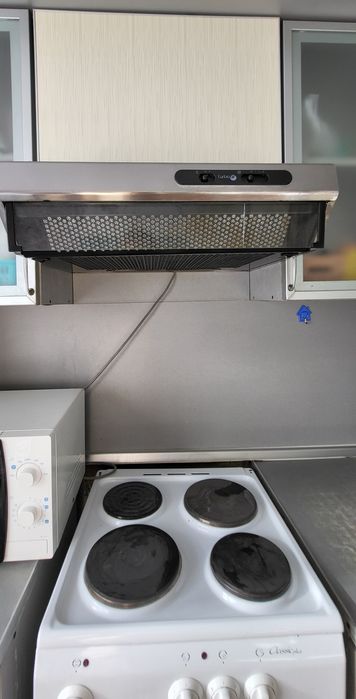 Продам вытяжку рабочая