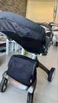 Vand carucior Stokke V4 varianta pe negru