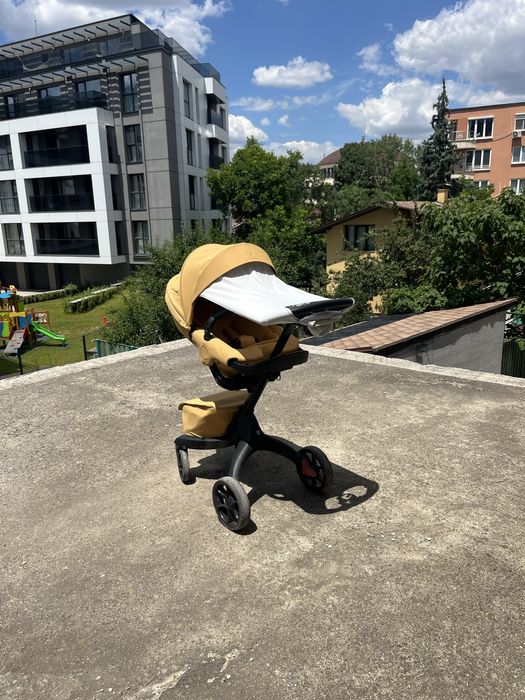 1500лв до 11/11 Бебешка / детска количка Stokke xplory X