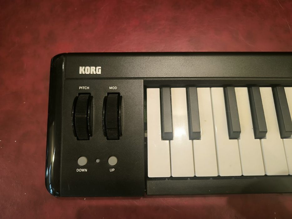 Korg microKEY2-61 – 61 клавиша синтезатор за студио и компютър