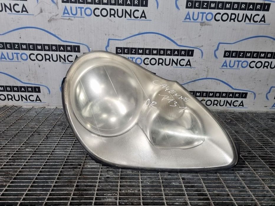Far Dreapta Porsche Cayenne 2002 - 2006 SUV 4 Usi (1131) Fara xenon