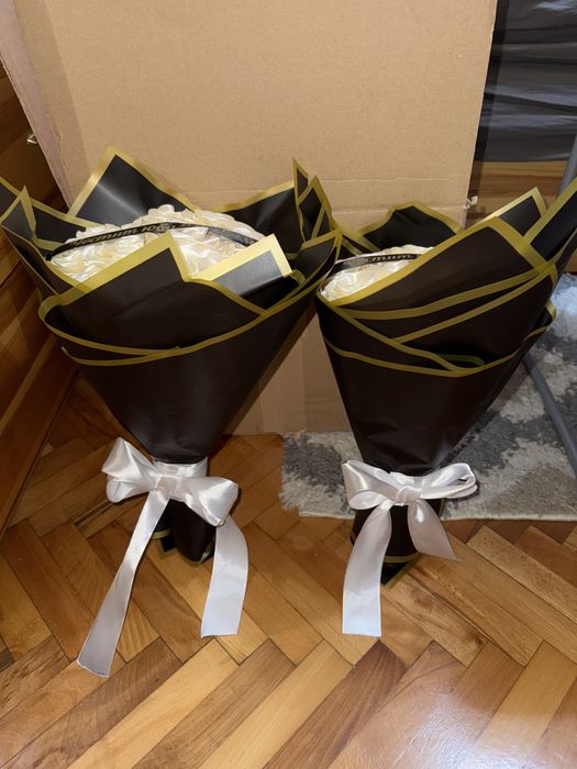 Евтини сатенени букети