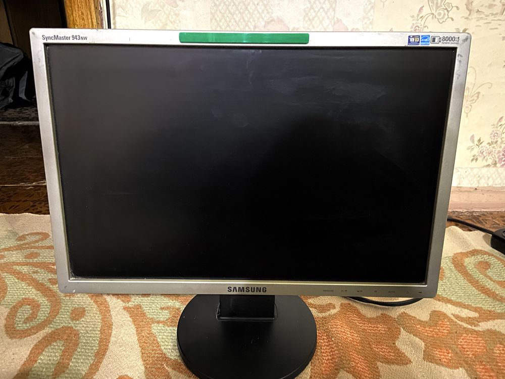 Samsung SyncMaster 943 NW
