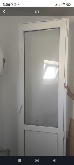 Продаеться дверь
