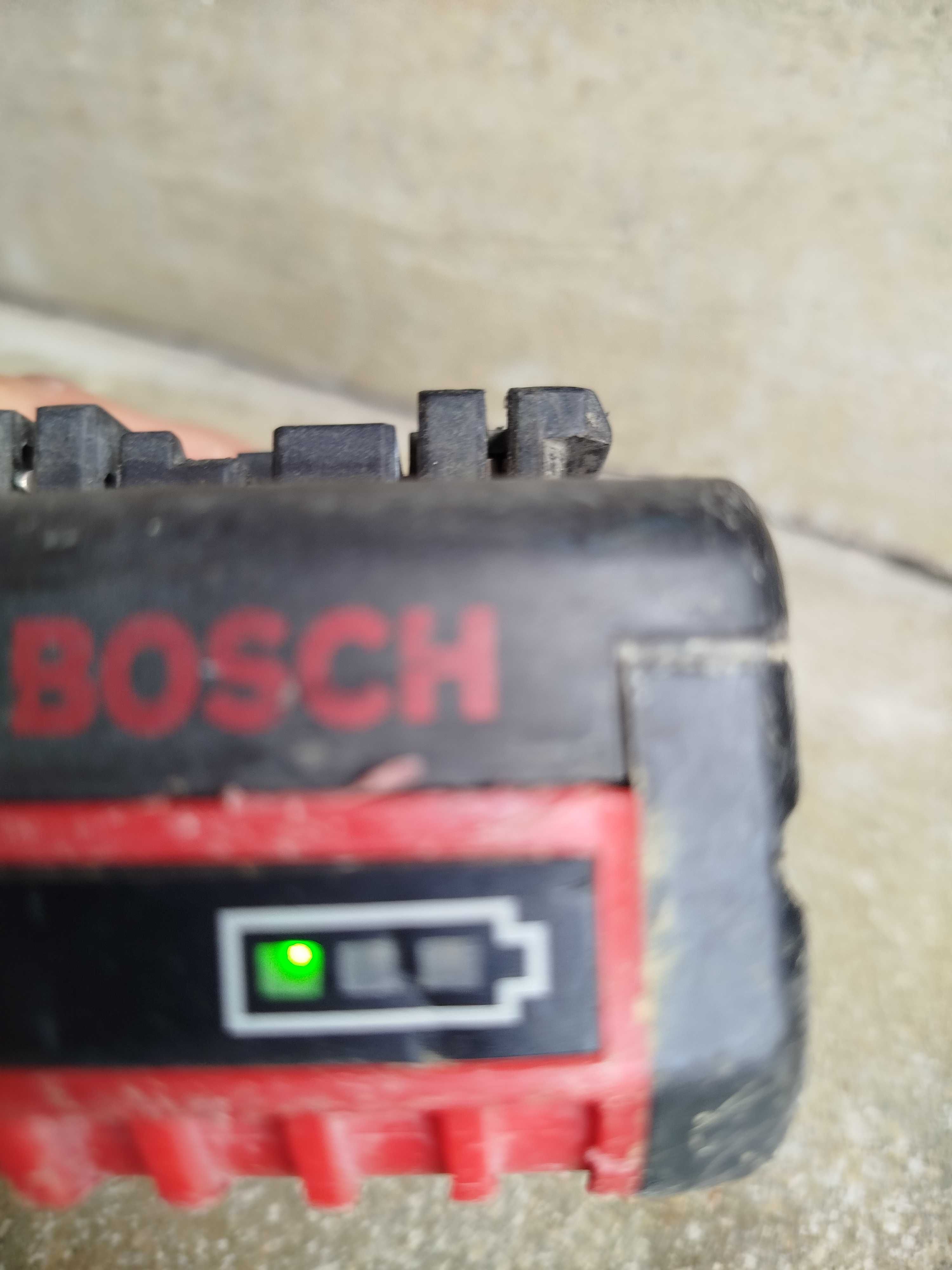 Батерия BOSCH и MAKITA волта 5 и 3 ампера -за ремонт
