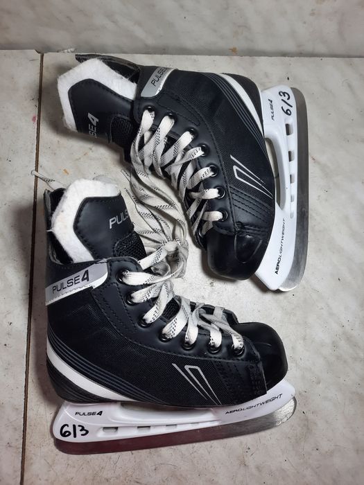 Patine hochey hochei 613 Pulse 4 marime 30 (20 cm) impecabile
