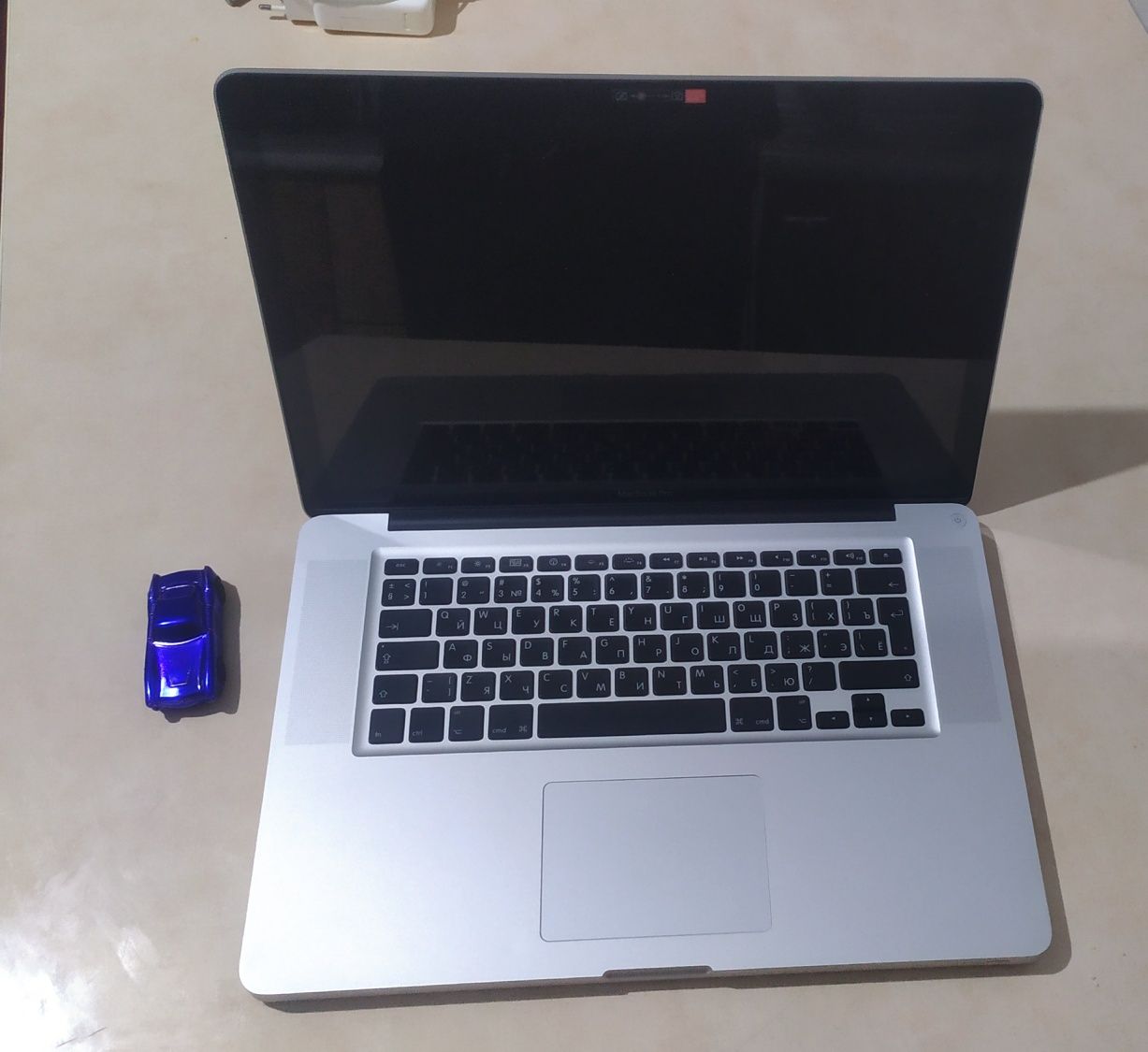 Срочно Запчастга MacBook Pro 15 2011 yil