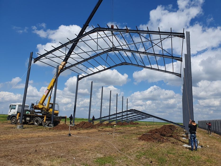 Structură Metalică 14x45x6H din IPE 220