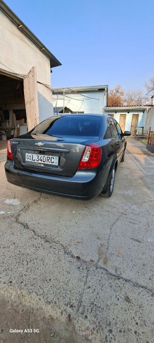 Jentra automobili sotiladi..