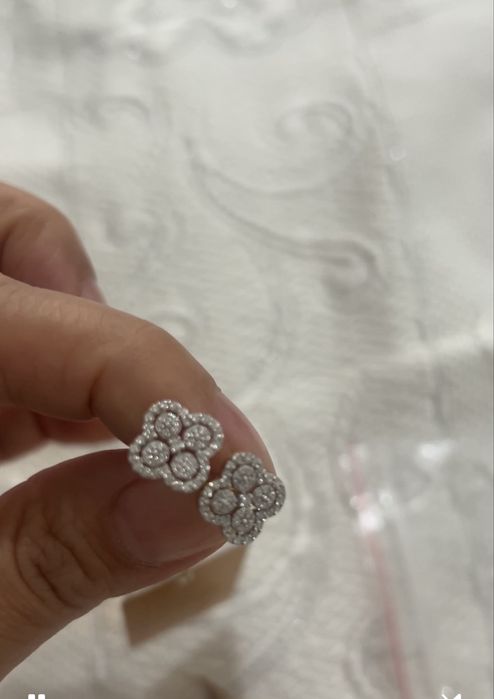 Бриллиантовый пусет