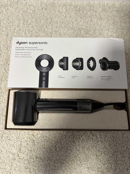 Uscator de par profesional Dyson Supersonic HD15 + accesorii