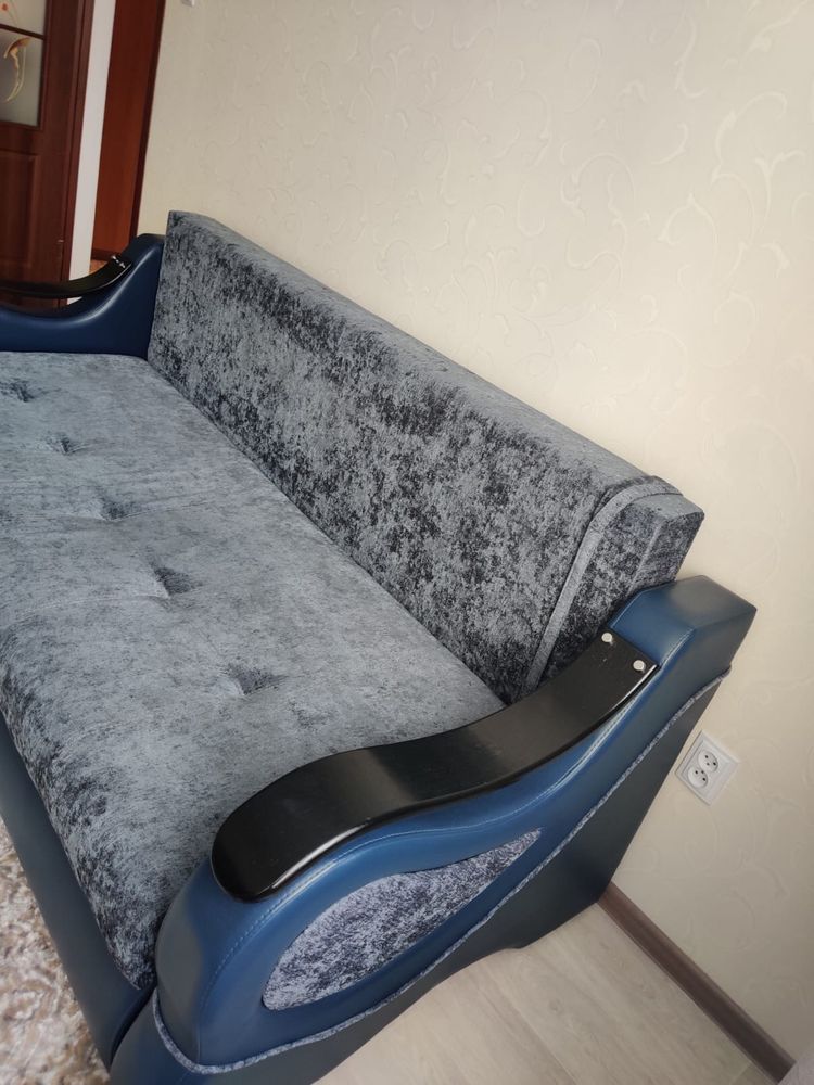 Продам диван в отличном состоянии!