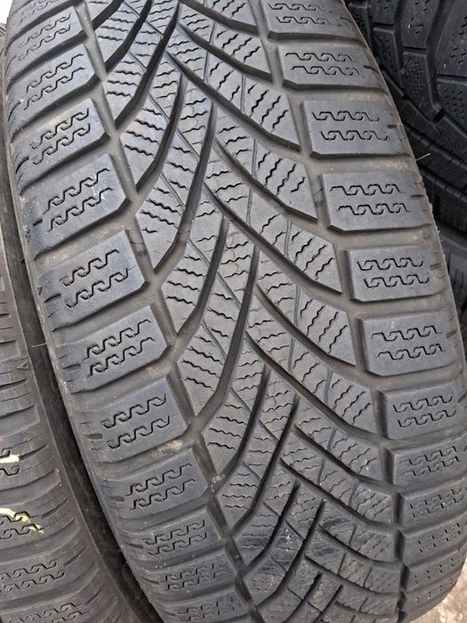 205 60 16 FALKEN 2бр зимни дот 2024г