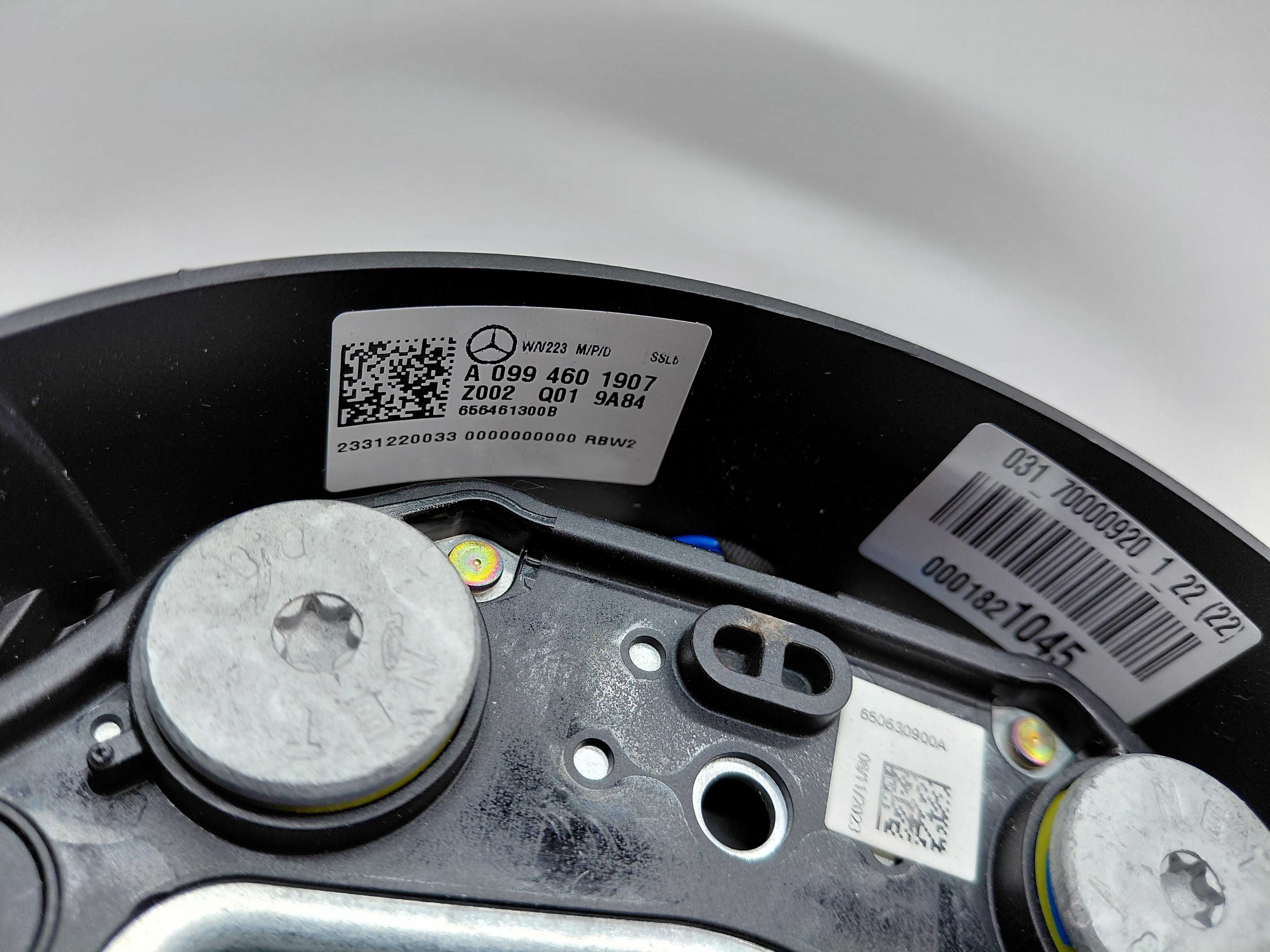 Нов Спортен Волан AMG Mercedes W206 W223 W213 W257 W167 W254 63 65