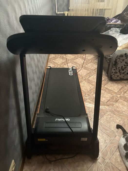 Беговая дорожка Genau Everest D1000S