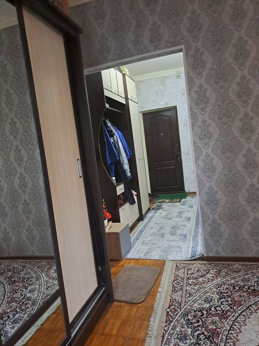 Aviasozlarda 1/2xona qilingan kvartiramni sotaman. Narxi 45000