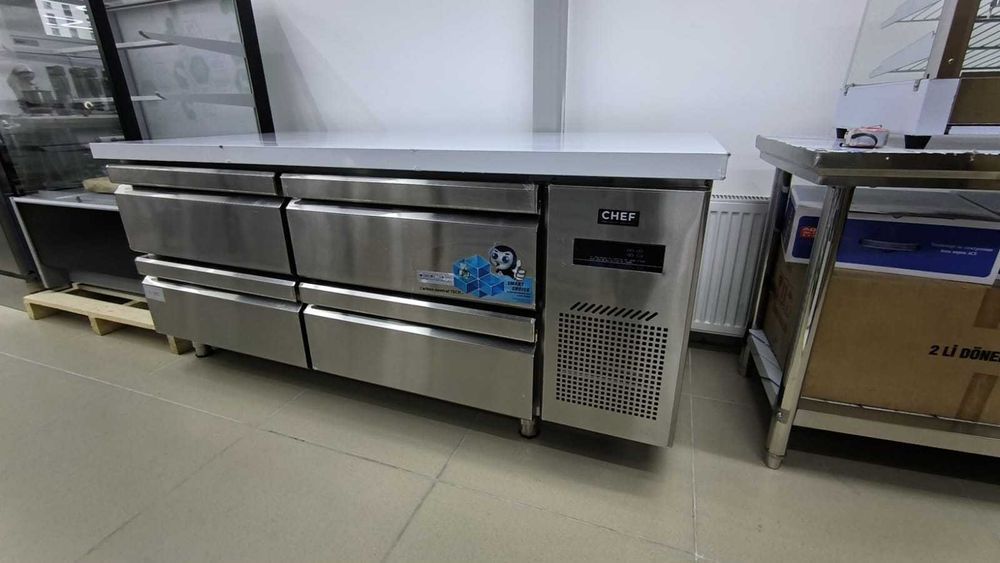 Стол холодильный с выдвижными ящиками 180х80 см