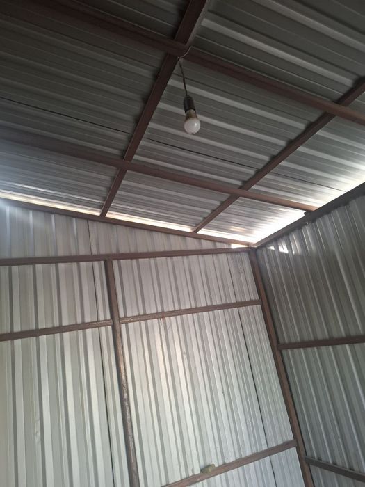 ko'chma do'kon sotiladi