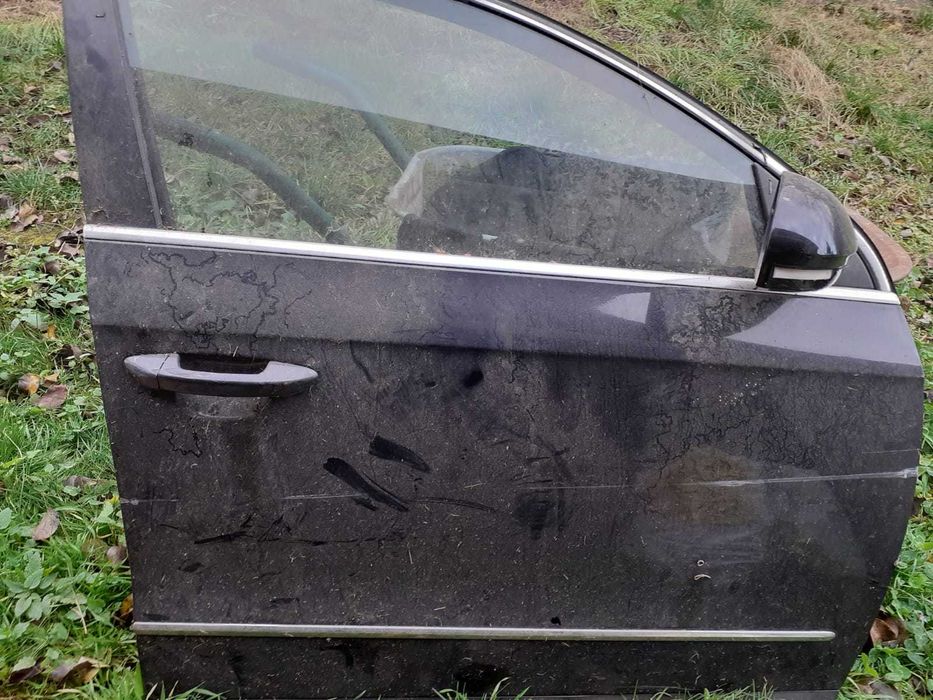 Vand piese Passat B6