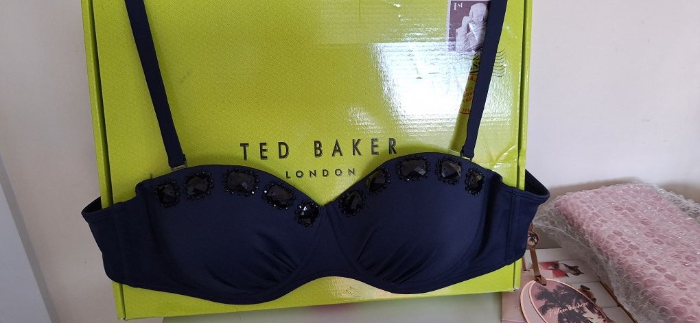 Ted Baker оригинален нов бански M размер