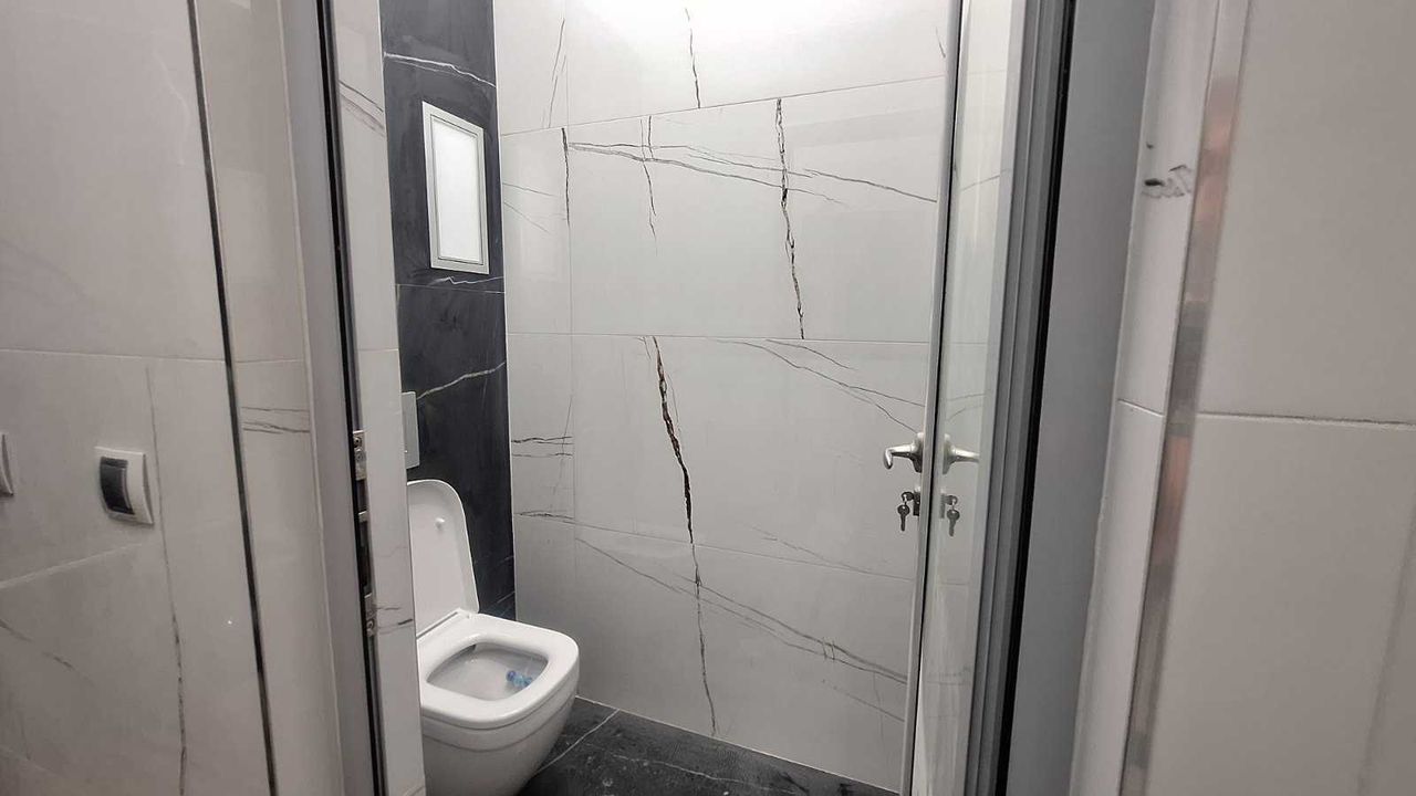 Продава се Заведение в Елин Пелин - 195 кв.м за 1800 €/кв.м - Снимка #11