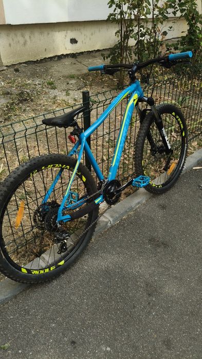 Vând bicicleta Devron