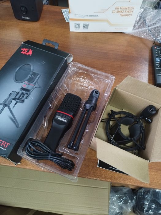 Продам микрофон Redragon GM100