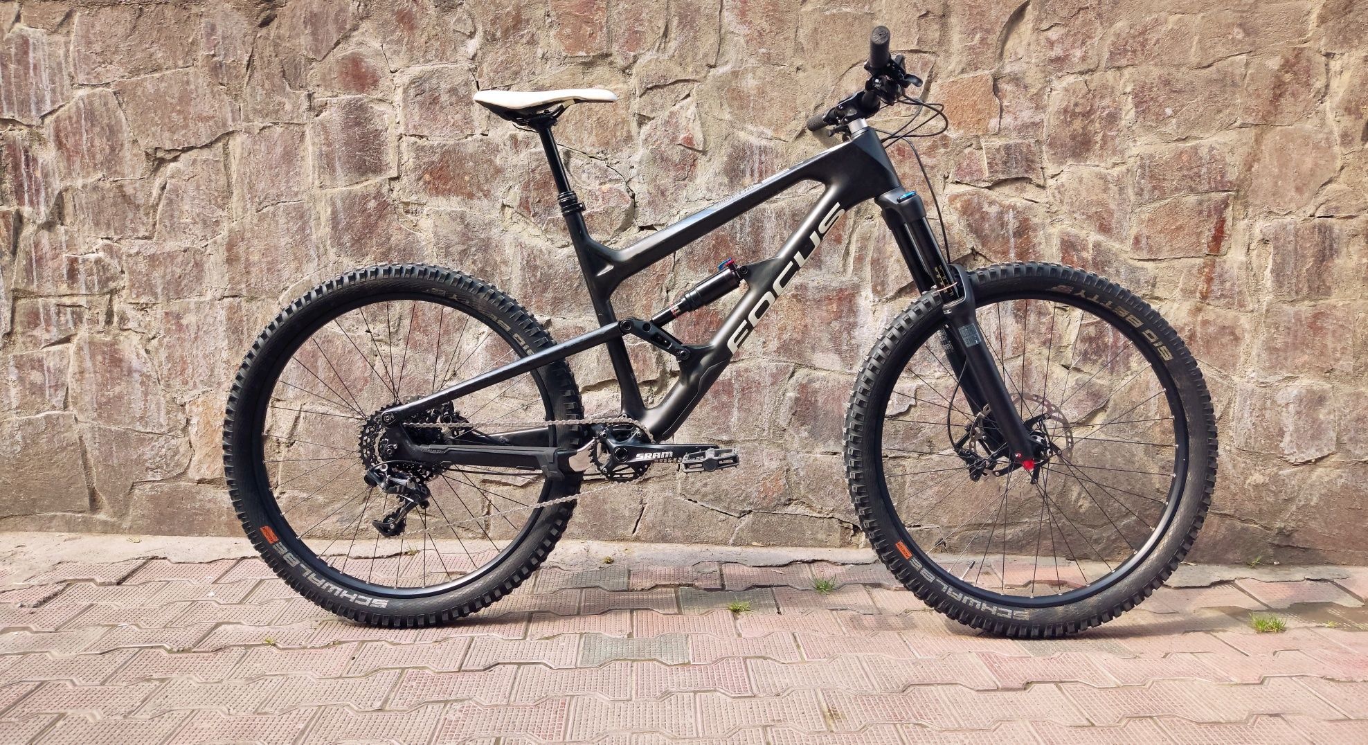 Карбоновый двухподвес Focus Sam Carbon 27.5