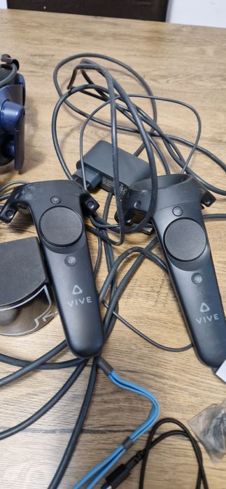 Pachet 3 Kit-urit ochelari realitate virtuala Vive.