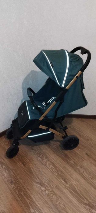 Продается детская коляска Kidyland StartJoy D600