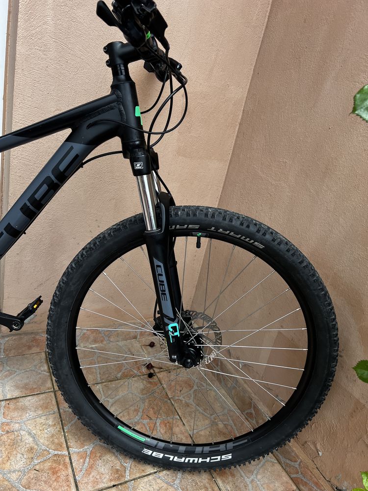 Bicicleta Cube roti 27,5 inch cadru S