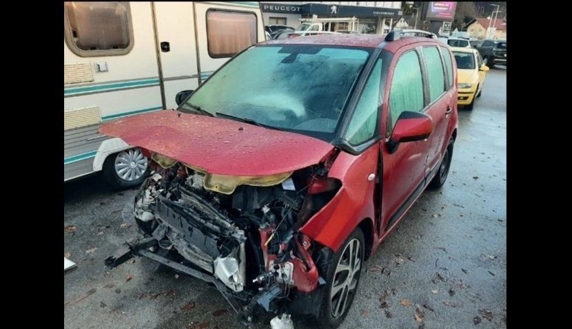Citroen C3 Picasso 1.6 e-hdi 92кс. На части