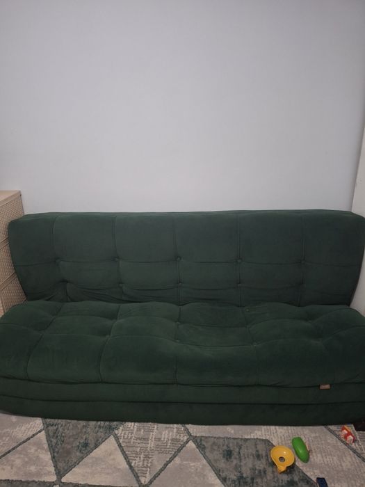 Диван книжный в отличном состоянии