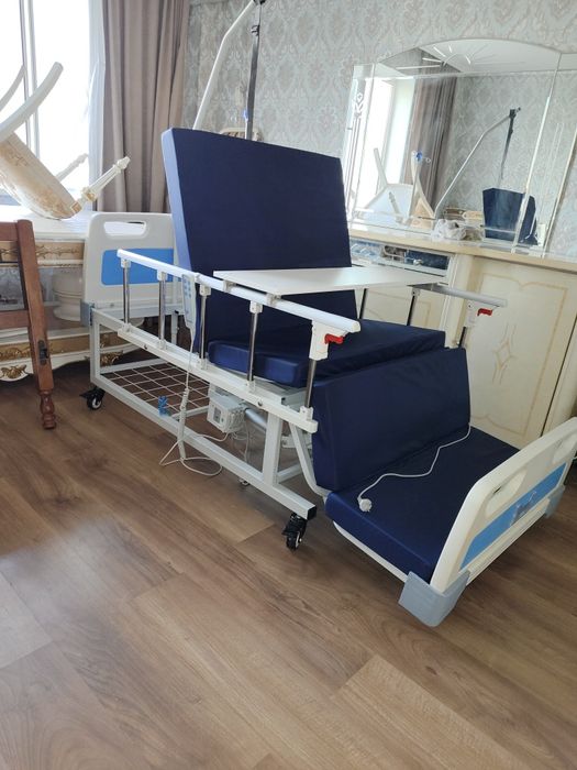 Многофункциональная медицинская кровать для лежачих