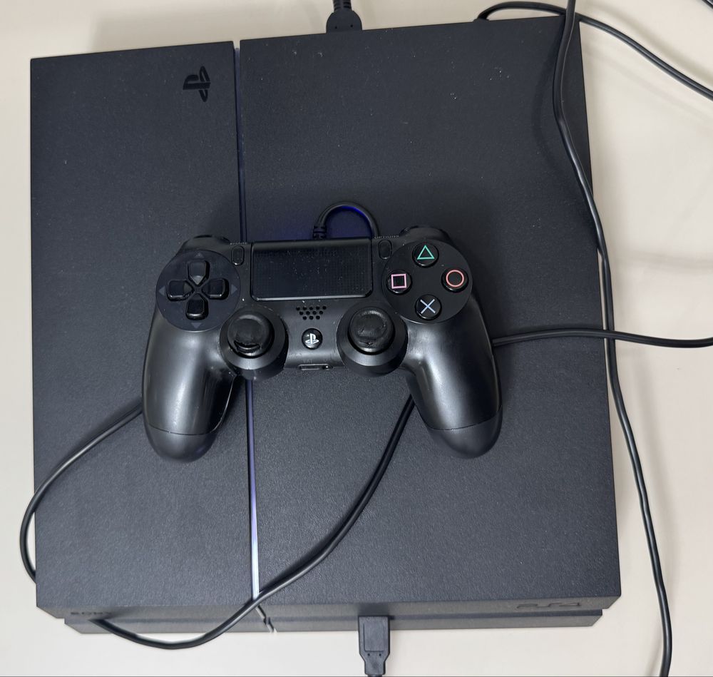 Play station 4, 1 тб