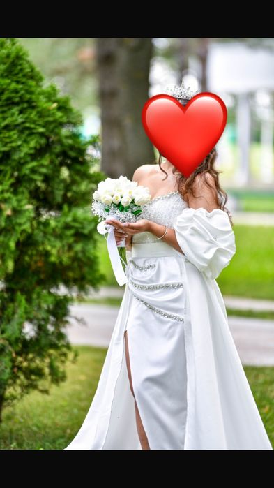 Rochie cununie cu trena detasabila