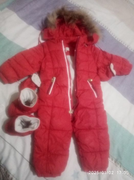 Зимний комбинезон для девочки