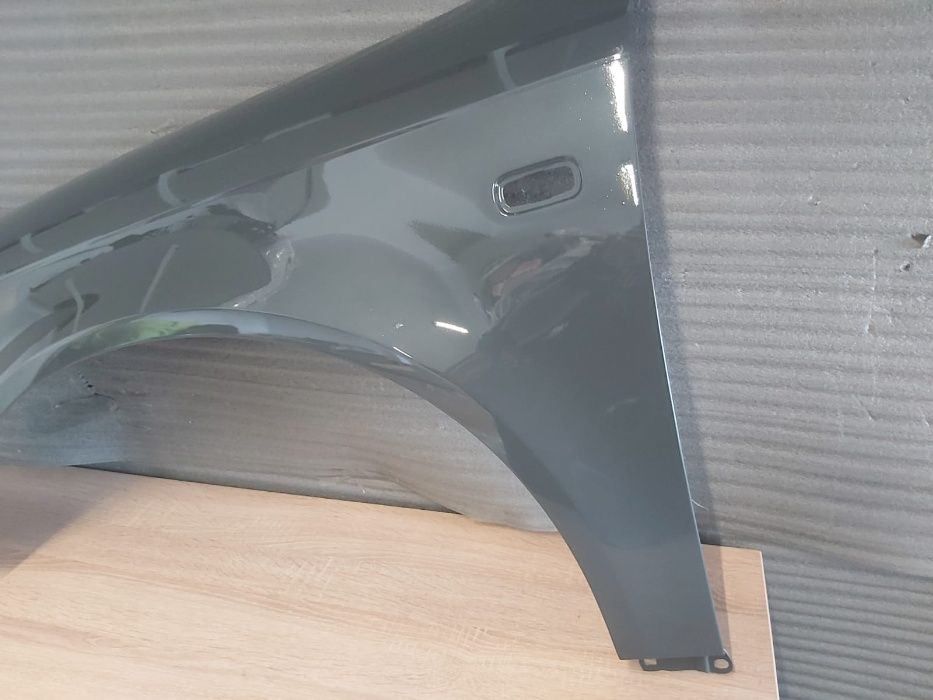 Aripa Fata Stanga Audi A4 B7 An 2004-2007 (LX7Z (Gri))
