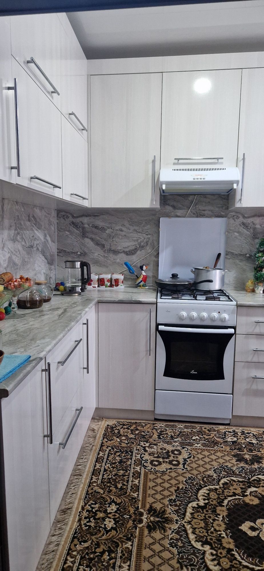Продам часть дома, р-н.Аквапарк"Нептун"28кв,м.с центральным отоплением