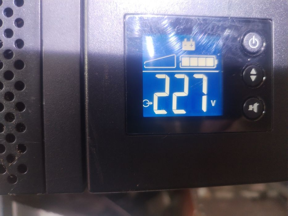 Ups Eaton sursa neîntreruptibila montare rack