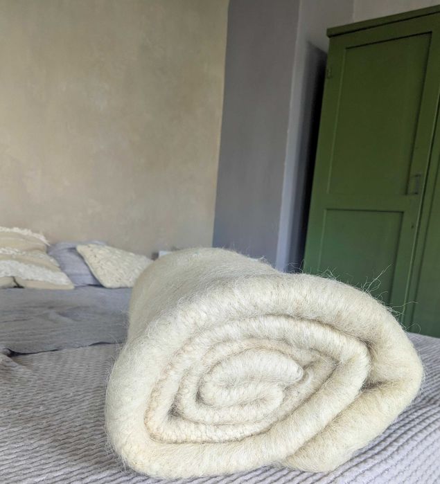 Ръчно тъкани килими.